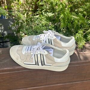 Lightly used Lanvin sneakers. Size EUR 40 = US Women’s 9, US Men’s 7. Few scuffs